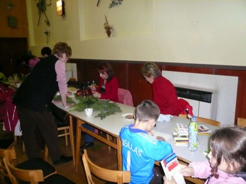 Klub dobré pohody - Výroba adventních věnců - 25.11.2010